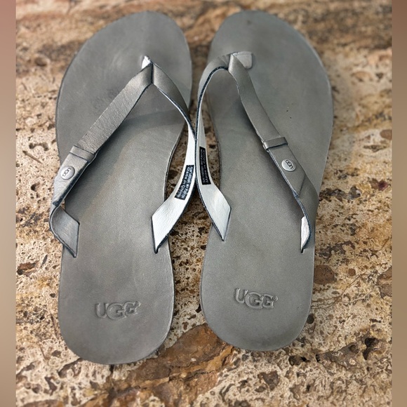 UGG Silver Sandals size 7 - Picture 1 of 9